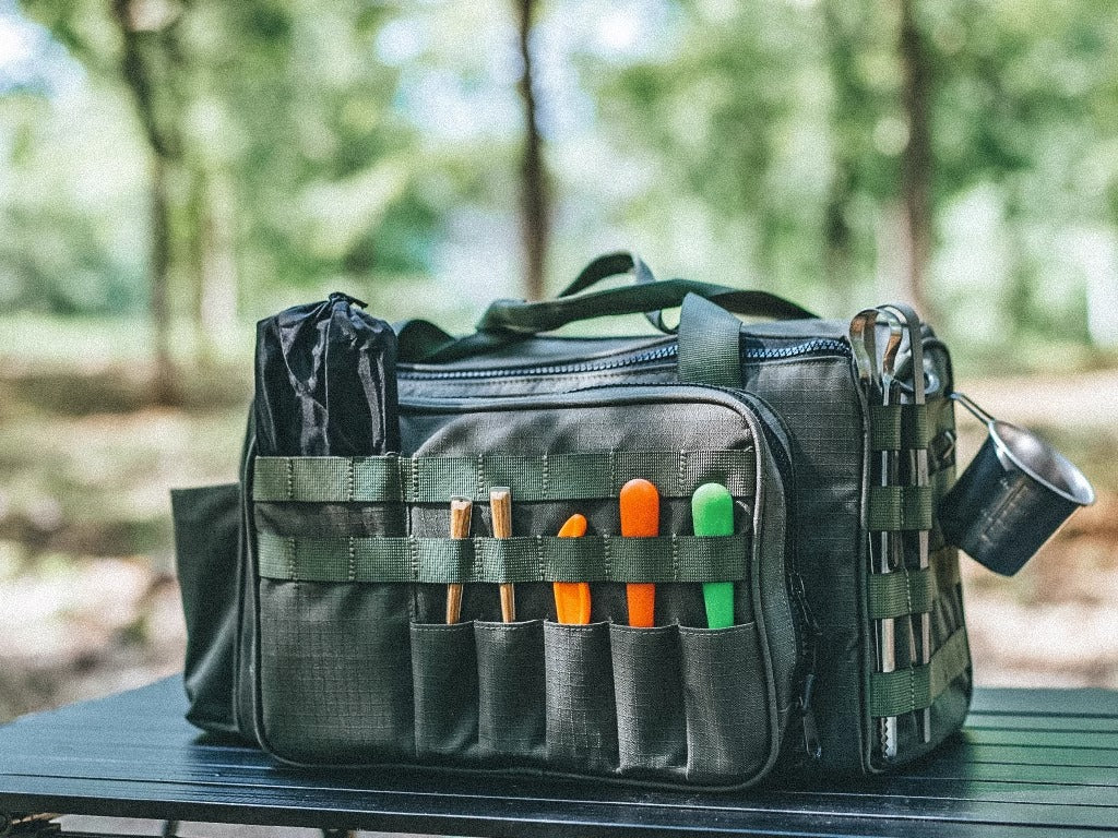 AdventureReady Outdoor Shoulder Bag - HAX Essentials - camping - used